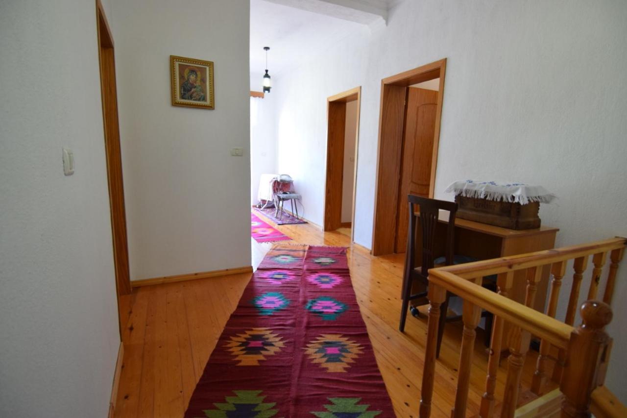 Hotel Brahimi Gjirokastër Eksteriør billede