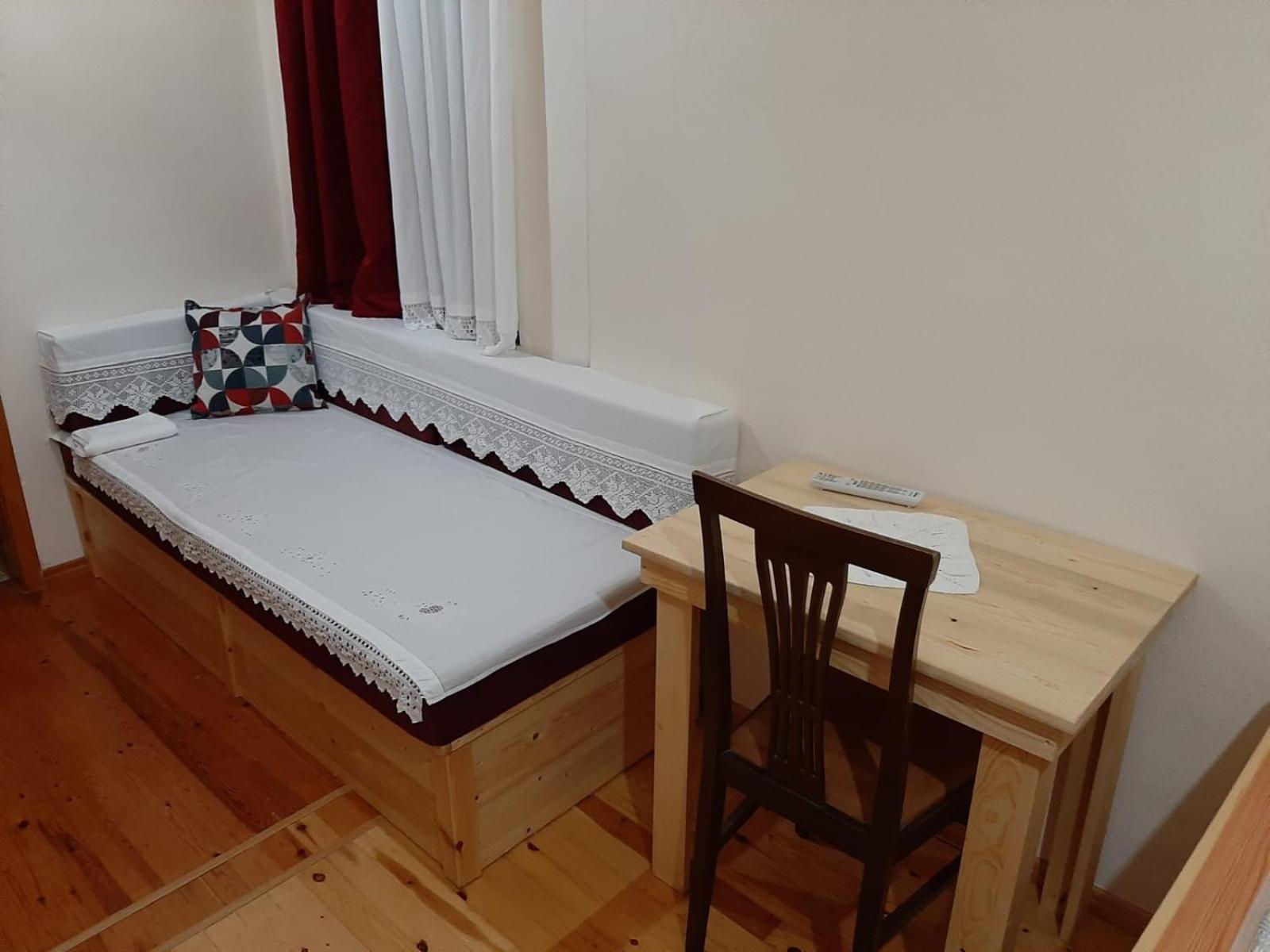 Hotel Brahimi Gjirokastër Eksteriør billede